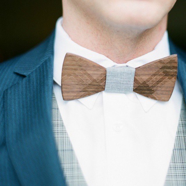 Floyd Wooden Bow Tie by Two Guys Bow Ties » Petagadget