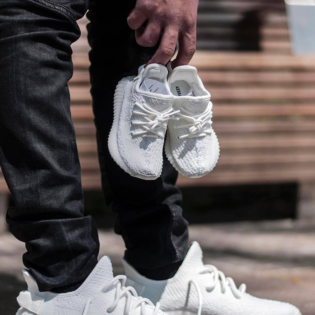 yeezy infant shoes