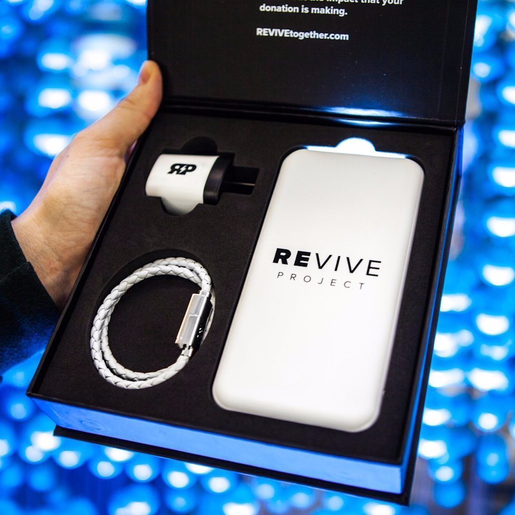 Revive project. Браслет Power Bank. Браслет повер банк.